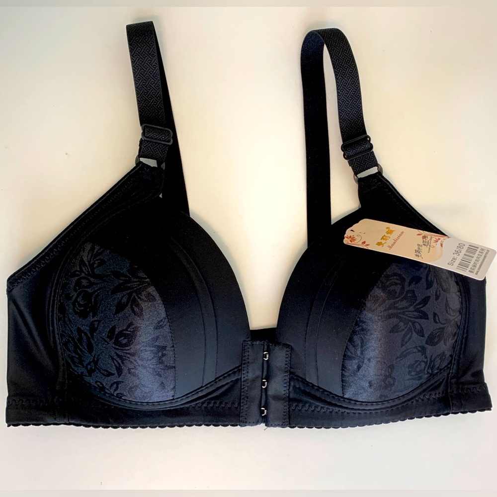 Manlixian black comfort bra/Runs small/Size 34 to 35